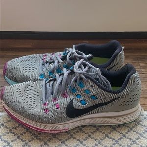 Grey Nike Women Running Shoe (Size 8)
